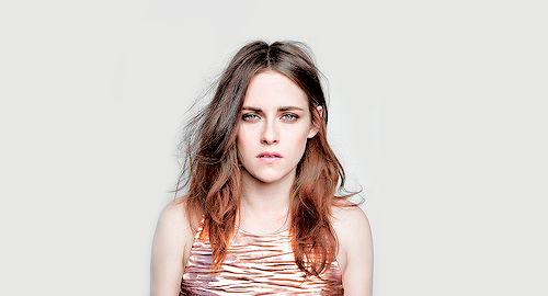 pattinsonswife:“I don’t feel any different from the girl I was before I became famous. It’s hard to analyse it and compare how my life would have been if Twilight hadn’t happened. Although, when I look at where I am, I can at least say I’m