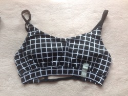 how cute is my new sports bra??