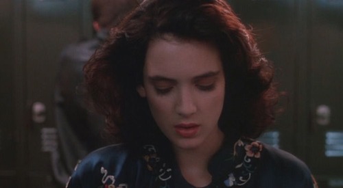 32-leaves:Heathers (1988), dir. Michael Lehmann