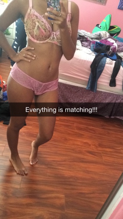 imdrowninginmyship:  My underwear and bra match!! Life goal accomplished