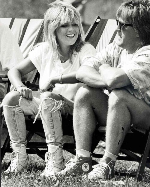 Samantha FoxSam rockin the ripped jeans look back in the early 80s