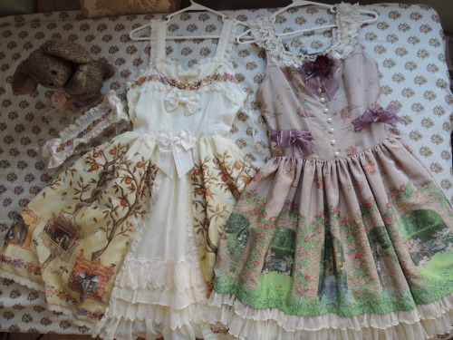 victorianme:  Today is the last day of the Lunar New Year so yes, I’m still in time for a 2013 (partial) wardrobe post! One thing that surprised me this year is that I actually tried Angelic Pretty! <3 And yes, check out my army of floral prints!!!