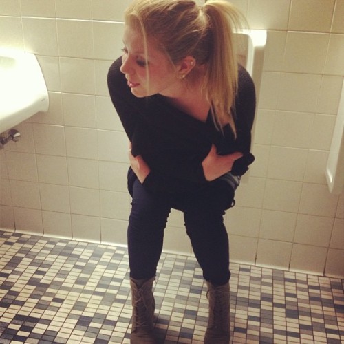 urinalchicks:tinkle tinkle…putting the men’s to good use