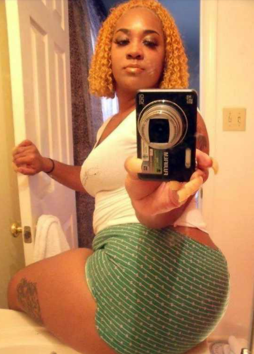 blackwomenlover:  Selfshooters