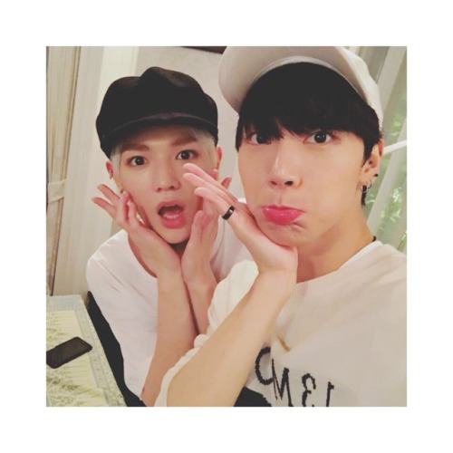 “Thank you so much for today! See you again! ❤️ #TAEYONG with #TEN #estPLAYbingsuTAEYONG_TEN t