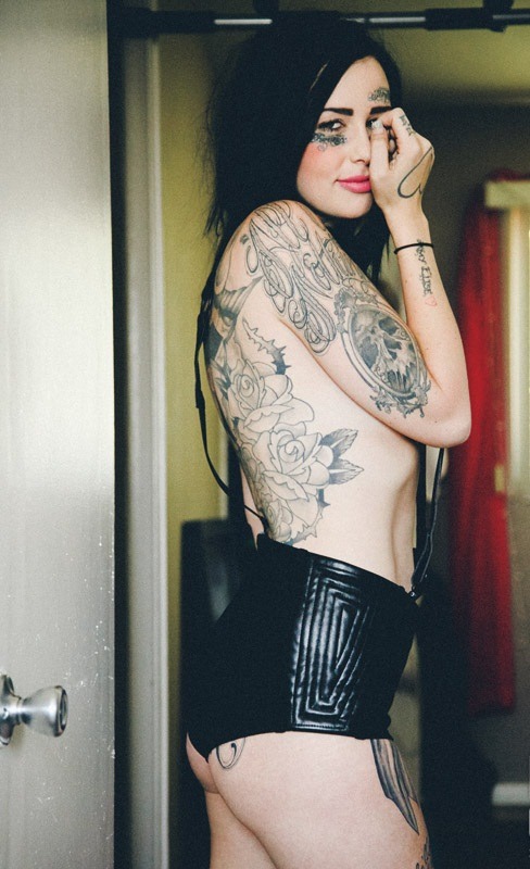 whisperingwanderlust:  murderousbreakdowns:  let me look like you please  Omg 