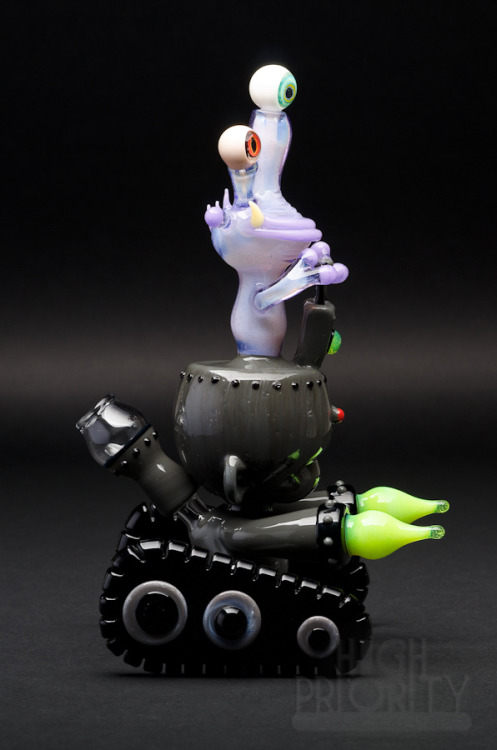 weedporndaily:  Joe Peters x Kind HONEY GODDESS Vapor Rig with HoneyComb Millie and Matching Vapor Dome 14mm DI  Such piece