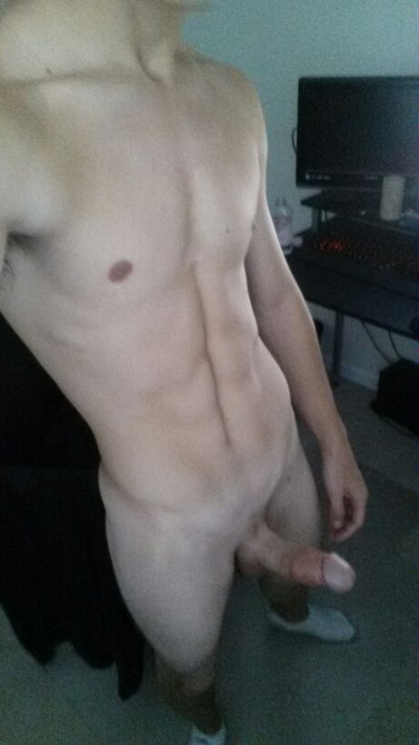 malebodylines:  messy haired boy.
