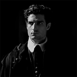LOUIS GARREL In L'OMBRA DI CARAVAGGIO (2022), Dir. Michele Placido