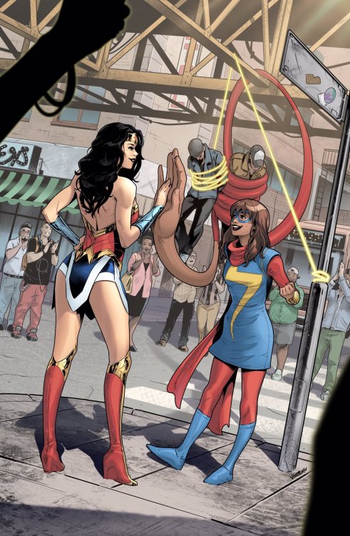 superheroes-or-whatever:DC/Marvel crossovers by Vasco Georgiev The last two panels make me so very e