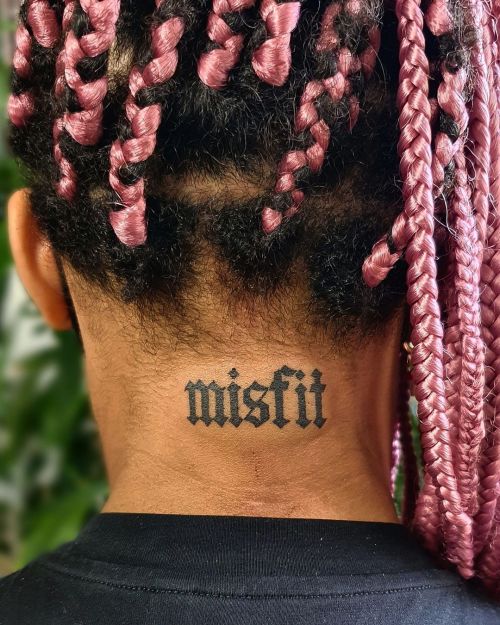 +++100% HANDPOKE+++Neck lettering for Nadine Lil swollen in the photo +++ BERLIN BOOKING: Check the 
