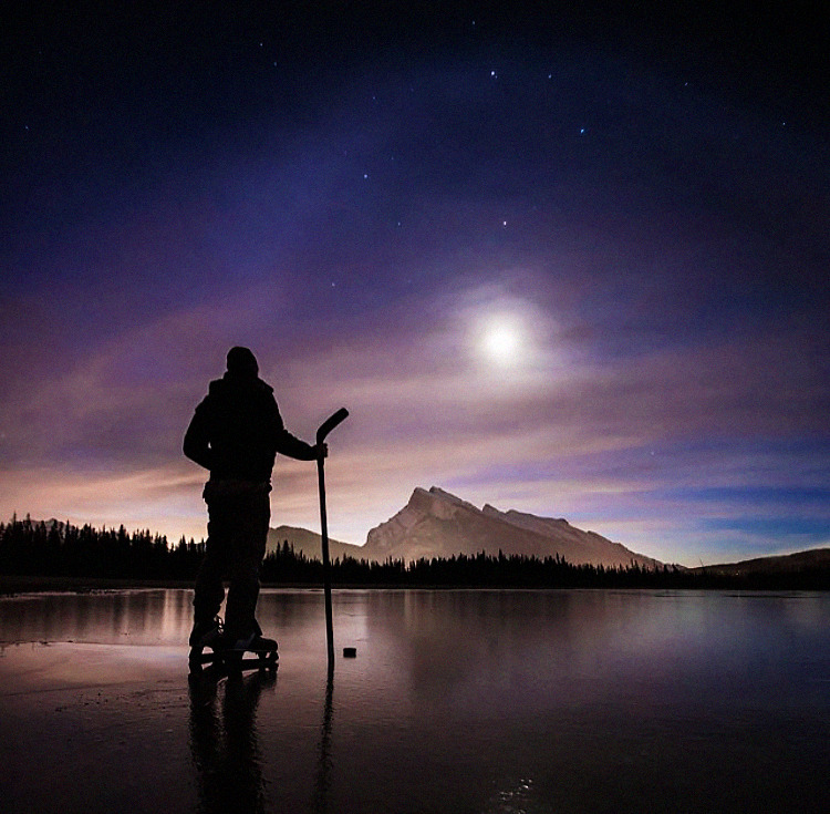 Canadian Pond Hockey