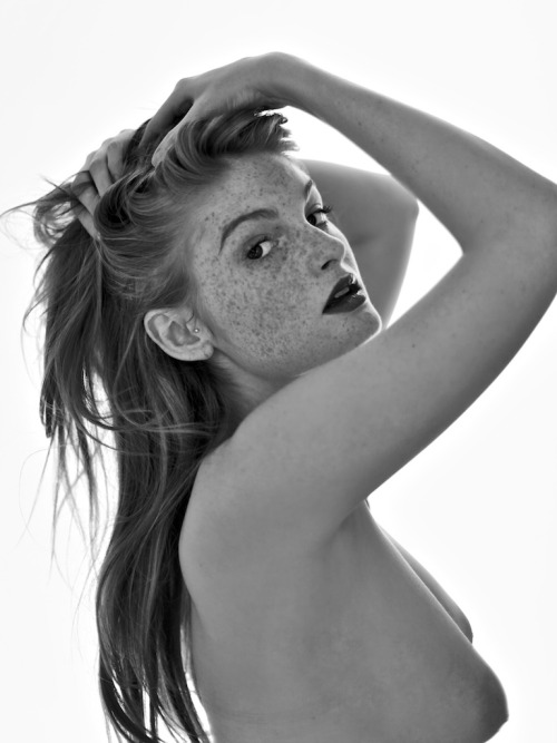 splicepicturesx:  Faye #39 