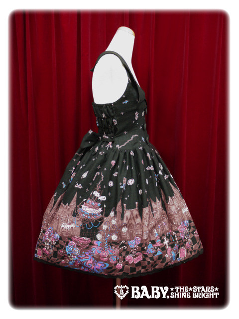 lolitahime:  Guilty Meltin’ Sweets Town JSK II in Black x BlackAlso available in