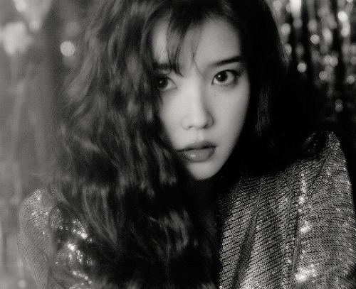 yourghostcat:IU 4th Official Fanclub Kit 