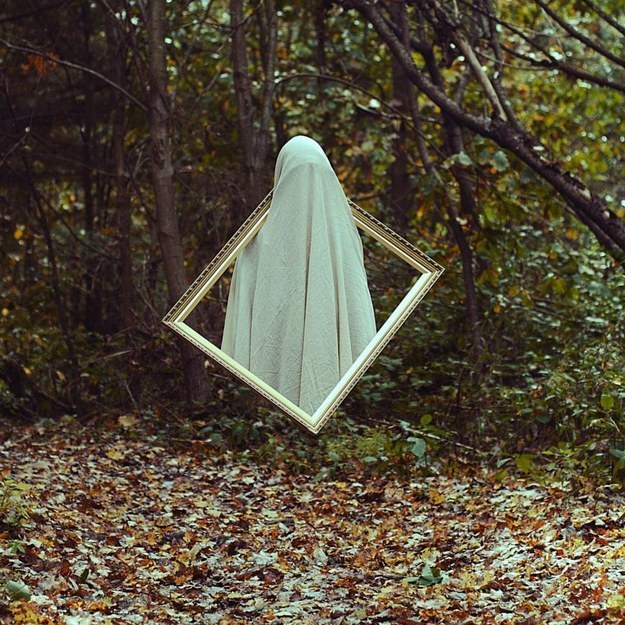 kiddmaverick:  nombredeguerra:  sixpenceee:This is the work of Christopher McKenney,