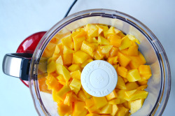 vegan-yums:  Healthy homemade mango fruit