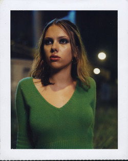 jeffriedelpolaroids:  Scarlett Johansson,