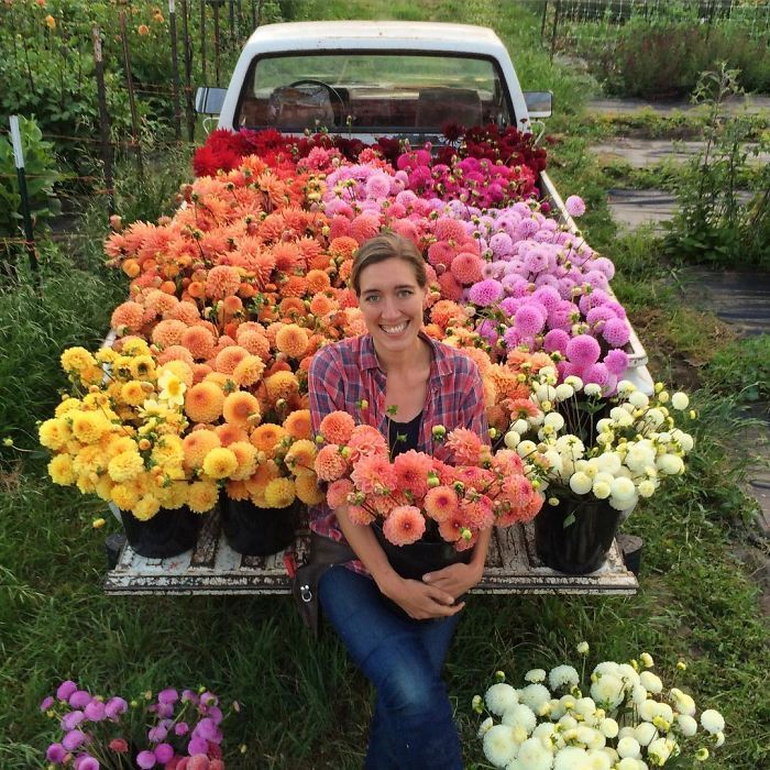 i-want-spankings: culturenlifestyle:  A Peek Inside the Life of a Florist Florist