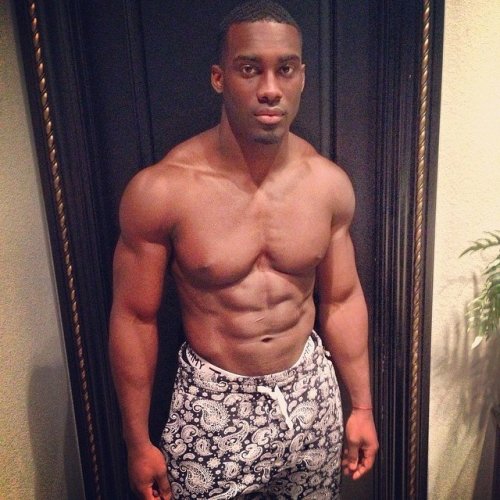 charlibal:  Ripped and Ready for you…. adult photos