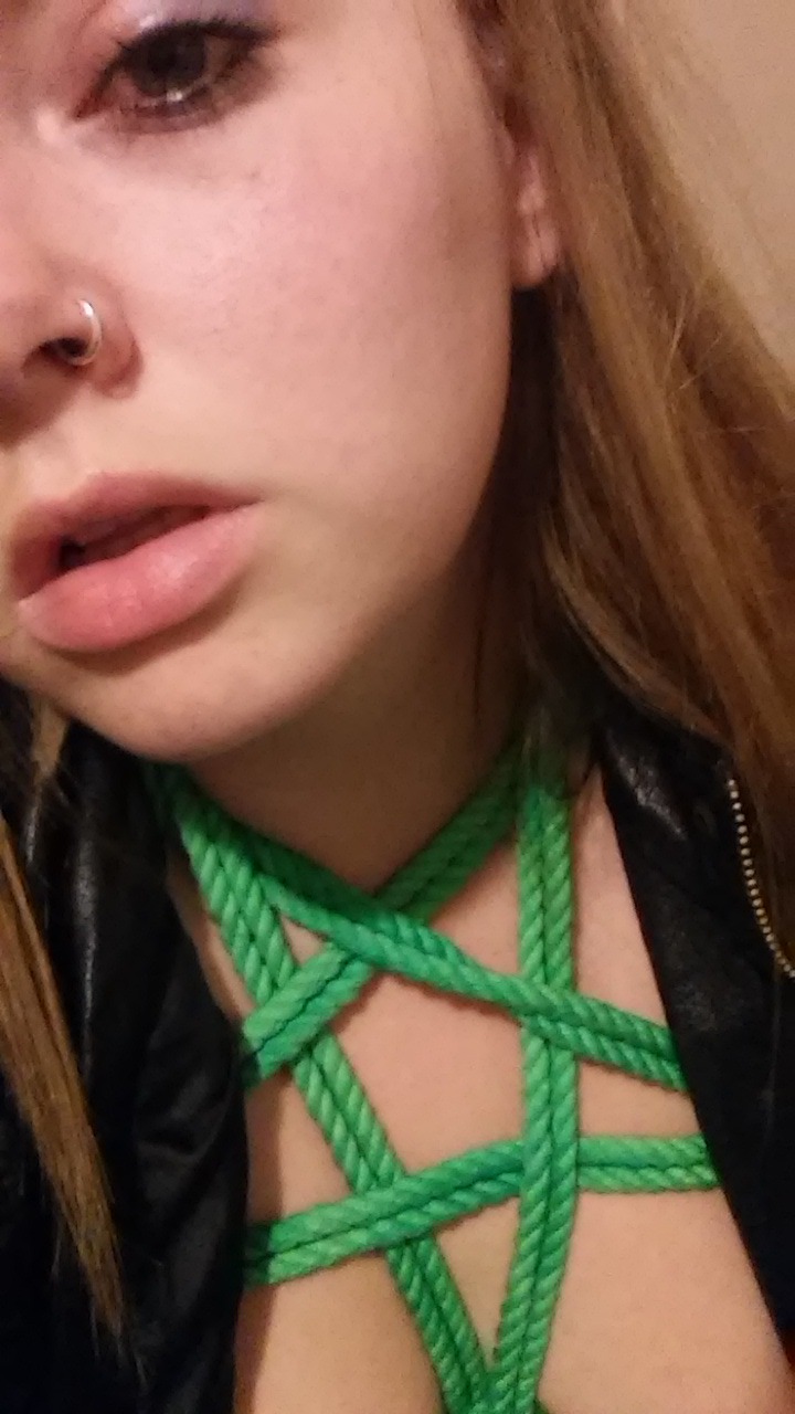 bdsmgeekshop:  maggotsleaze:  Pentagram harness w green cotton shibari rope from