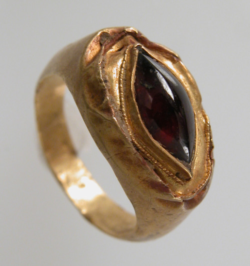 met-medieval-art:Finger Ring with Oval Bezel, Metropolitan Museum of Art: Medieval ArtGift of J. Pie
