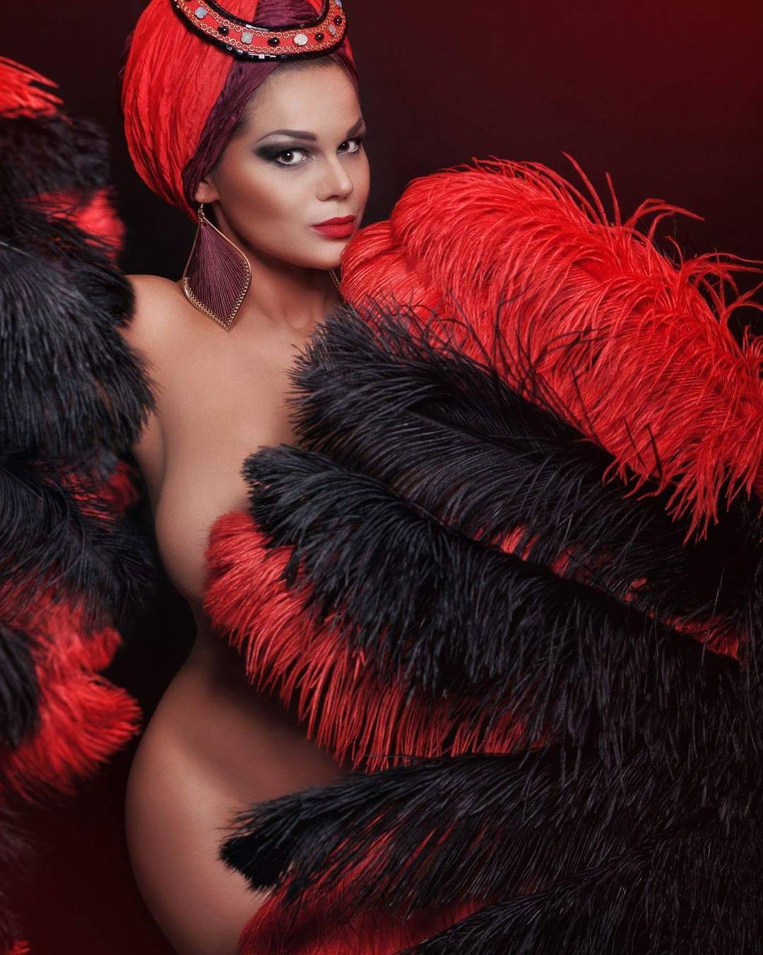 #burlesque #burlesquerussia #missburlesque #валериямалиновска  #иринасерпуховитина