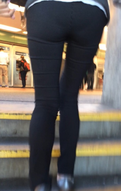 creepshotcandids:#tight ass #creepshot #asian #legs