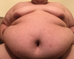 fatbellyboy3:I’m kinda fat   Dude you’re