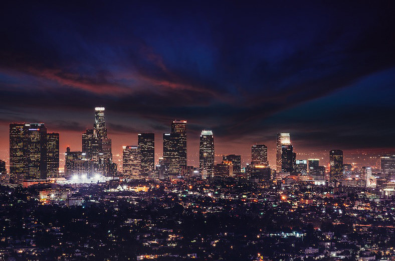 cityneonlights:  ☀ cityneonlights ☀ source; photographer ★