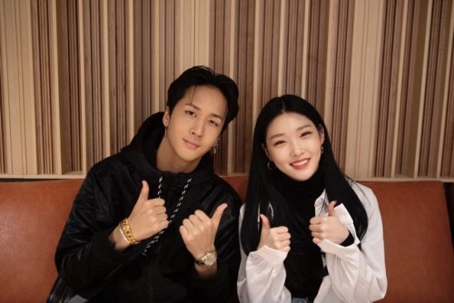 pinktwinkleo:190207 @RealVIXX:RAVI with CHUNGHA2019. 2. 18 6PM Release #RAVI #라비 #청하 #20190218_6PM@A