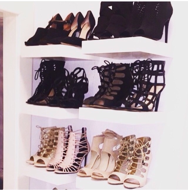 chanel-and-louboutins:  ★