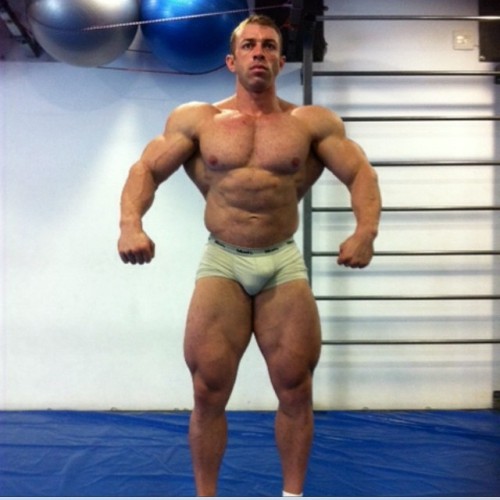 drwannabe:  Thiago Lins 