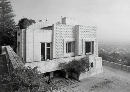 celia-hannes: Ennis House, Frank Lloyd Wright, Los Angeles, CA, 1954