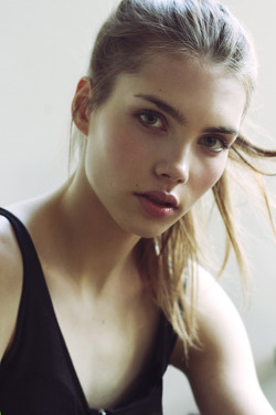 modelmeth:  Elise Smidt 