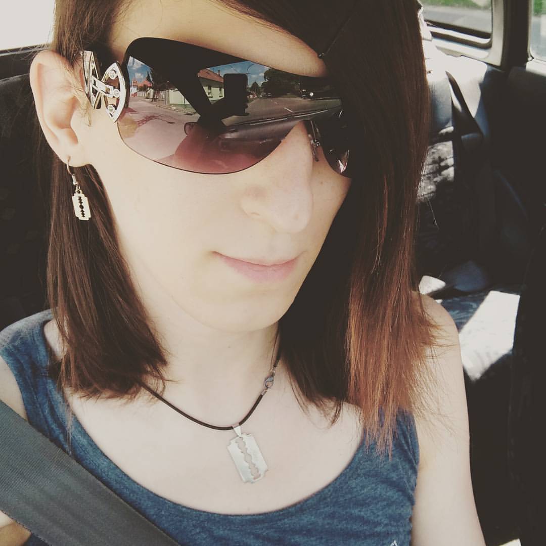 What do you guys think about my new sunglasses? 😎 #emo #emogirl #emogurl #scenegirl