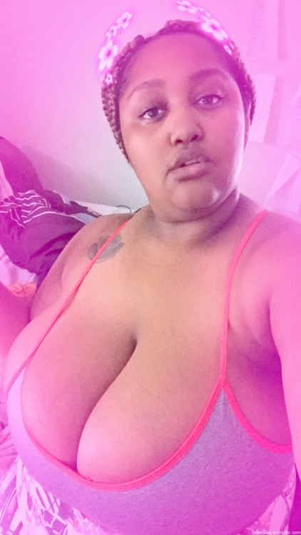 anyaithesaiyan:  My new photoset is live. Login and enjoy! http://supersaiyanboobs.com/gallery/6462494 