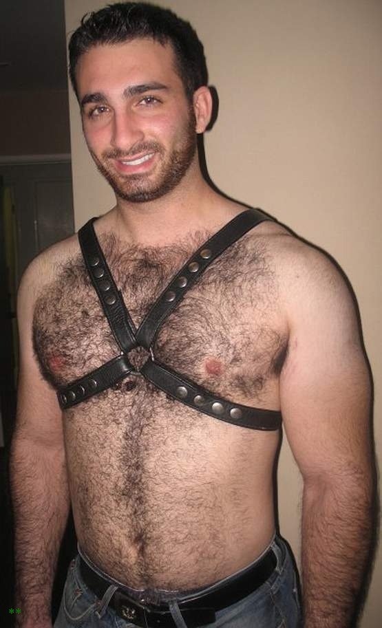 shakboysmen:I would bottom this guy so hard.