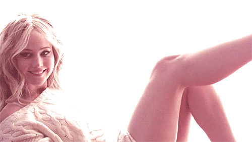 legendarylegsandfeet:  Jennifer Lawrence | @legendarylegsandfeet