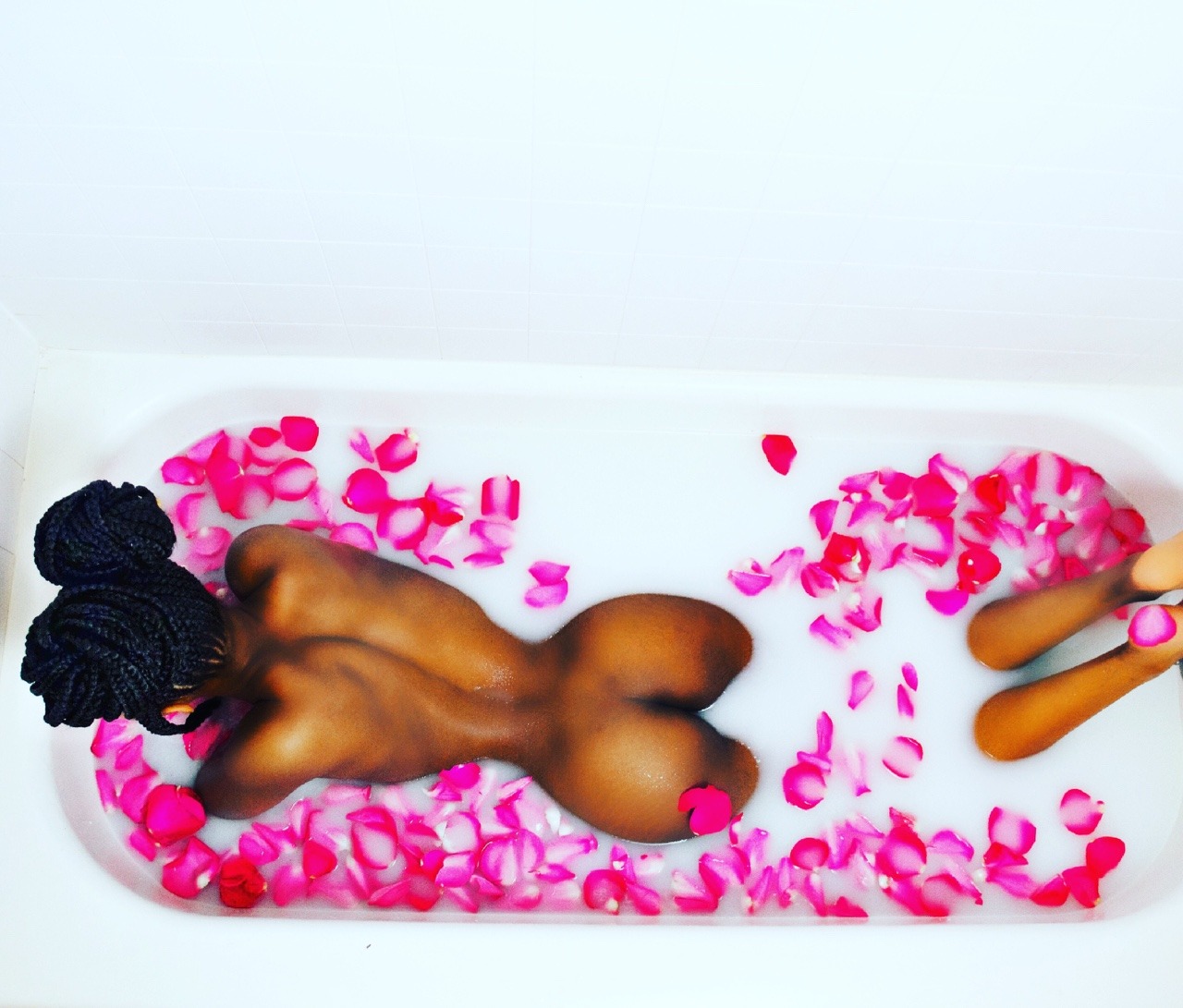 prettyperversion:  Silky Rose Milk Skin  @prettyperversion photographer   Don’t