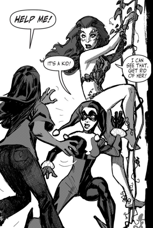 raventhefox:jules616:Harley and Ivy to the rescue.Batman: Black and White #3.Harley and Ivy are so about protecting other women and I am 100% here for that 