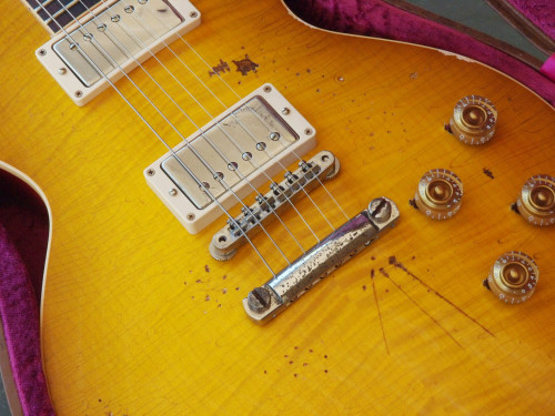 ...........GUITAR:LUST............