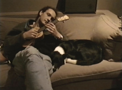 georgedanielfromthe1975: george and blue on tape camcorder