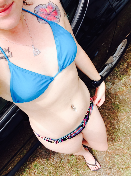 XXX littlemiss-b:  Weekends at the lake might photo
