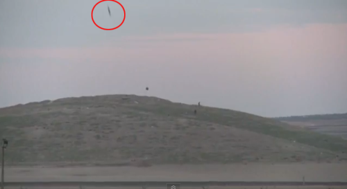 alibertarianreality: youareclearedhot-over: toocatsoriginals: ISIS plant their flag on a hilltop ove