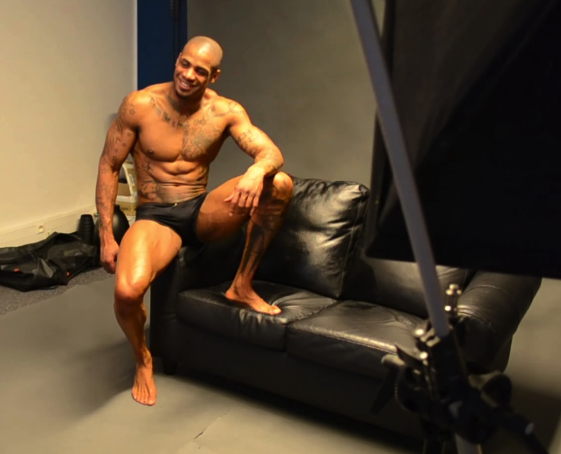 bone8210:  theofficialbadboyzclub:  Blooper or Intentional  Thick Dick Thursdays