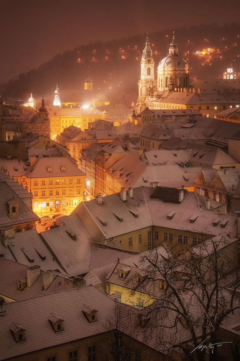 allthingseurope:  Prague (by Marek KIjevsky)