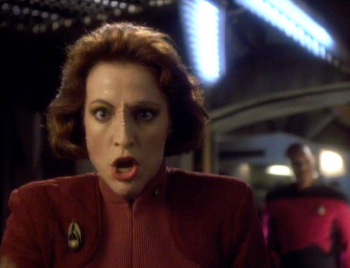 chroniclesofkanarnia: Major Kira Nerys: The most badass Bajoran in the galaxy