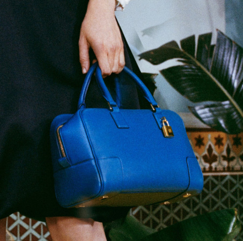 Trendy Bag for FW21: Classic inspired handbag.- Louis Vuitton Speedy handbag.Loewe, Louis Vuitton, T