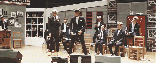 taozia:zitao’s sexy body roll